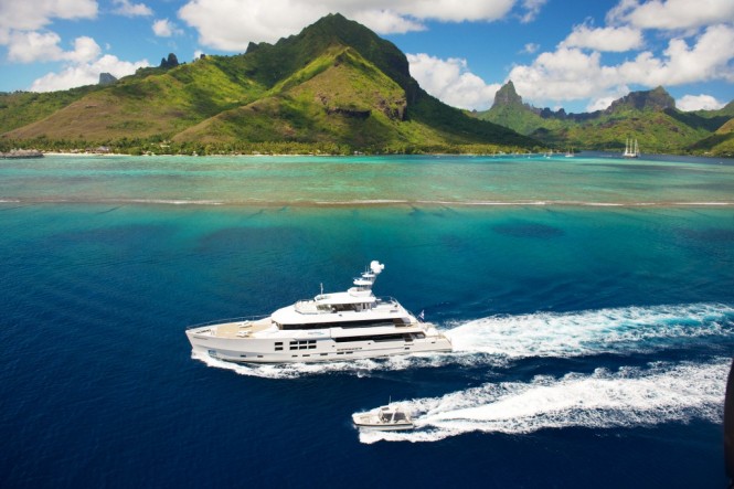 The Yacht BIG FISH in Tahiti
