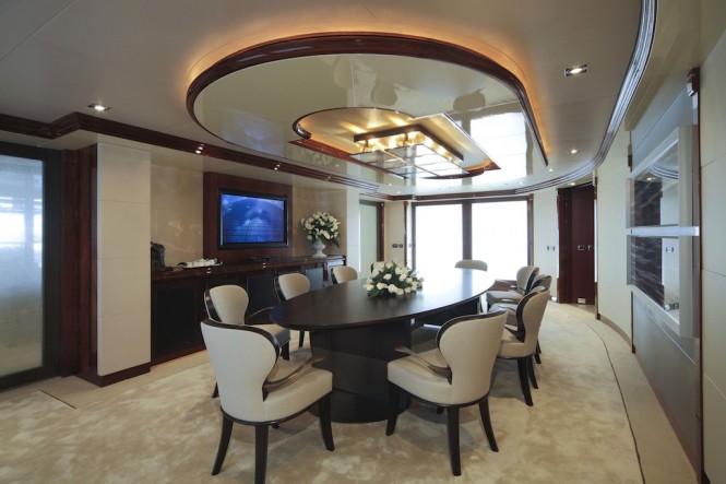 The stunning 72 metre yacht Azteca - Dining Room