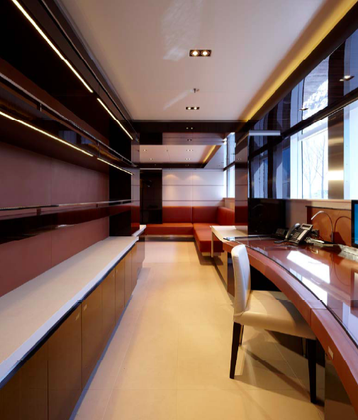 Heesen SKY superyacht with interior by Mojo-Stumer Associates - Owners Office