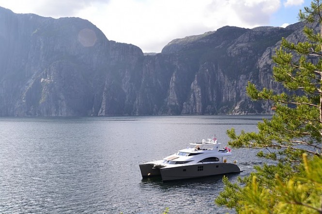 Maiden Voyage in the Norwegian Fjords for Charter yacht DAMRAK II – A 70 SUNREEF POWER