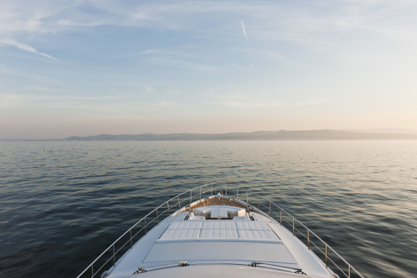 Pershing 108 Yacht - foredeck
