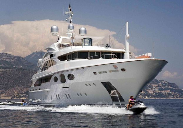 Luxury Charter Yacht LATITUDE (ex Latinou) by Benetti Yachts