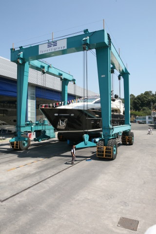 Riva launches the 8th hull of the 115’ Athena motor yacht series at the Ferretti shipyard Riva launches the 8th hull of the 115’ Athena motor yacht series at the Ferretti shipyard