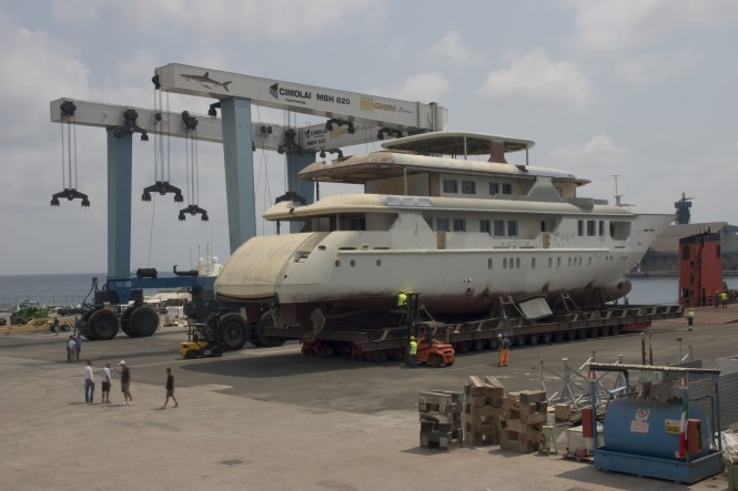 Superyacht VIUDES 45 to be refitted by MONDO MARINE’S Repair & Refit division
