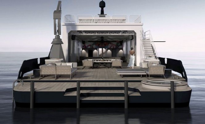 Yacht Mystere Shadow's extension of the aft bathing platform with Spa Pool