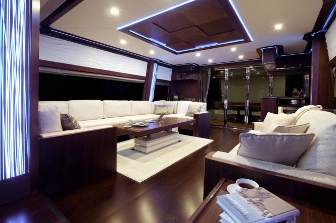 Galeon 780 Crystal yacht - Main deck leisure area Galeon 780 Crystal yacht - Main deck leisure area