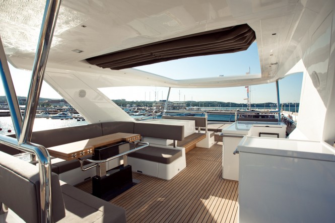 Galeon Yacht Galeon 780 Crystal - Flybridge Galeon Yacht Galeon 780 Crystal - Flybridge