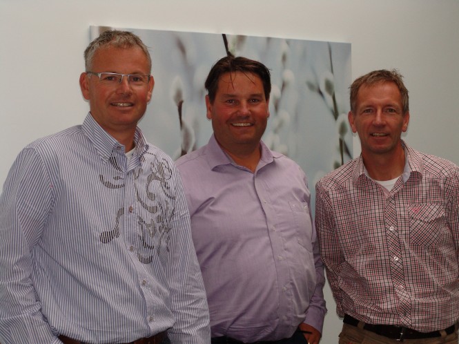 Mastervolt appoints Technautic in The Netherlands - From left to right – Cees Kopper (Technautic), Pieter Eggermont (Mastervolt General Manager Benelux) and Peter Wayper (Director of Technautic)