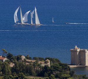 Régates Royales 2011: Sun shines on Day 2 in Cannes