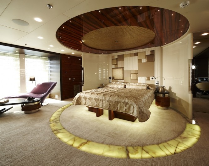 Yacht E&E Master Cabin