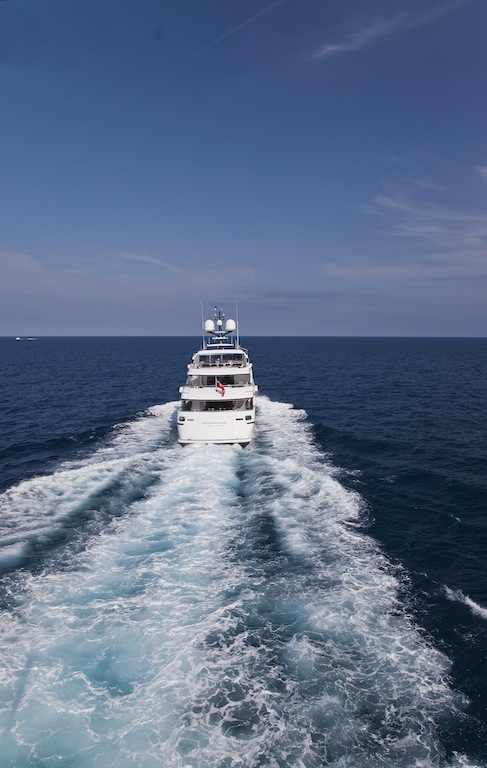 Alexander Again Yacht aft view - launched by Mondo Marine 2011 Alexander Again Yacht aft view - launched by Mondo Marine 2011