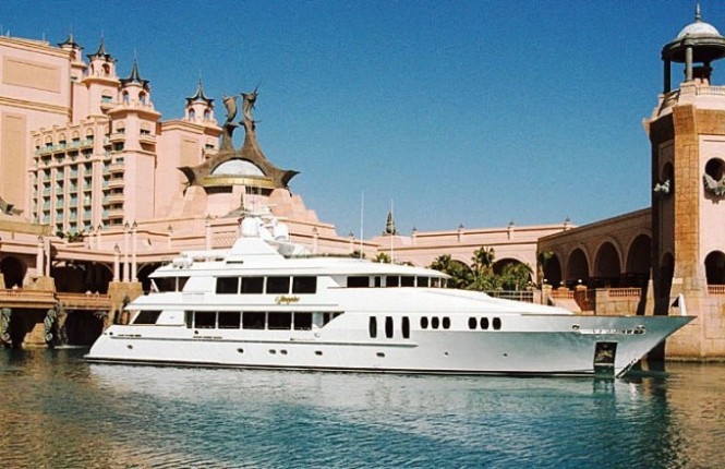 Luxury charter yacht Carpe Diem by Trinity Yachts