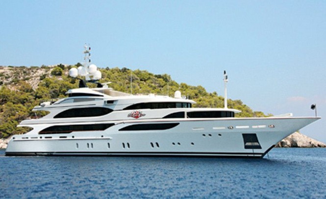 Superyacht Four Aces - Benetti Motor Yacht