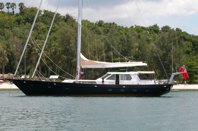 Luxury charter yacht Asia