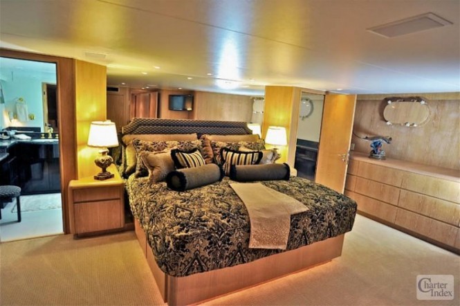 Master cabin on the luxury yacht FREEDOM