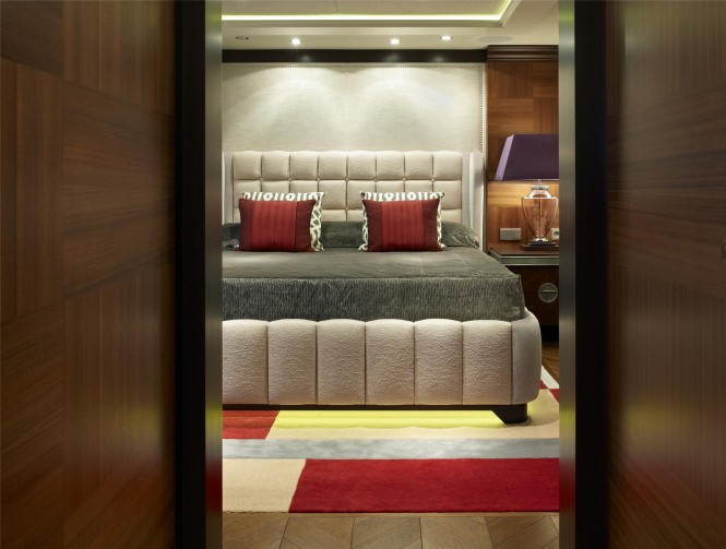 60m Motor Yacht Kaiser´s Guest Cabin ©David Churchill