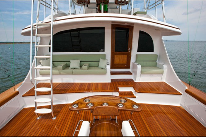 Luxurious exterior on the 81´ Georgia Girl Superyacht