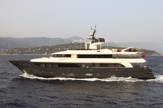 43m CRN Luxury Yacht Lady Trudy