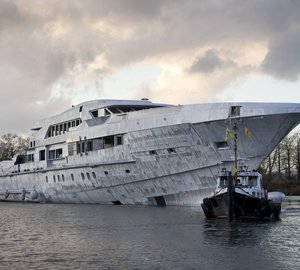 65m Heesen FDHF yacht YN 16465's superstructure and hull joined