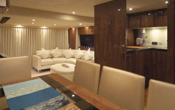 Fairline Squadron 78 Custom Interior