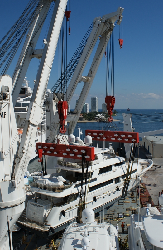 Off-loading of a 130’ Westport Superyacht