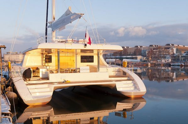 Sunreef 70 Yacht POMAIKA´I - rear view