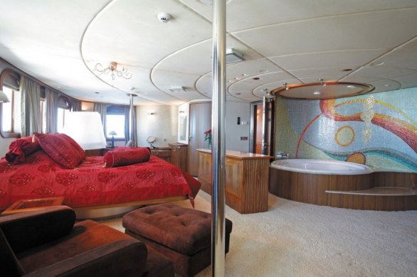 Superyacht SHERAKHAN Owner Suite Superyacht SHERAKHAN Owner Suite