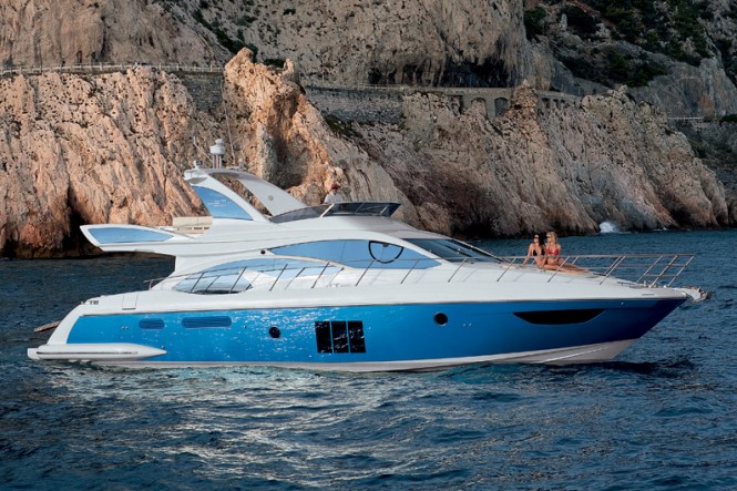 The luxury yacht Azimut 60