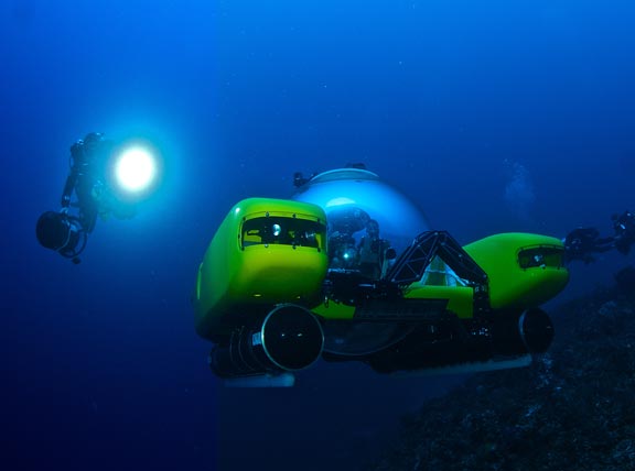 Triton 36,000 - The World´s Deepest Diving Multi-Passenger Submersible