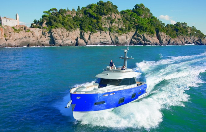 Azimut motor yacht Magellano 50 Running