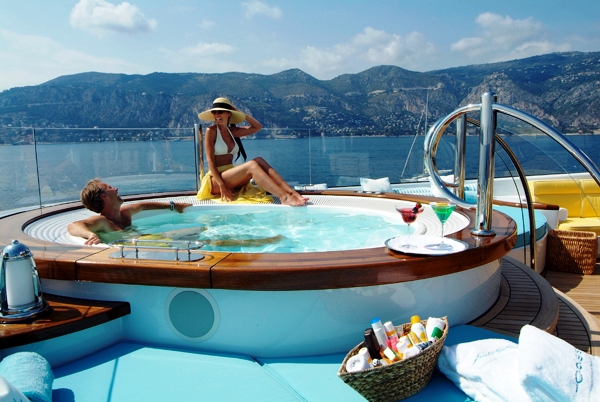 Lurssen charter yacht Oasis - Top Deck Spa Pool Pool