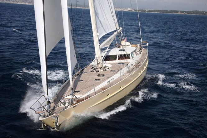 Luxury charter yacht CELANDINE by Jongert