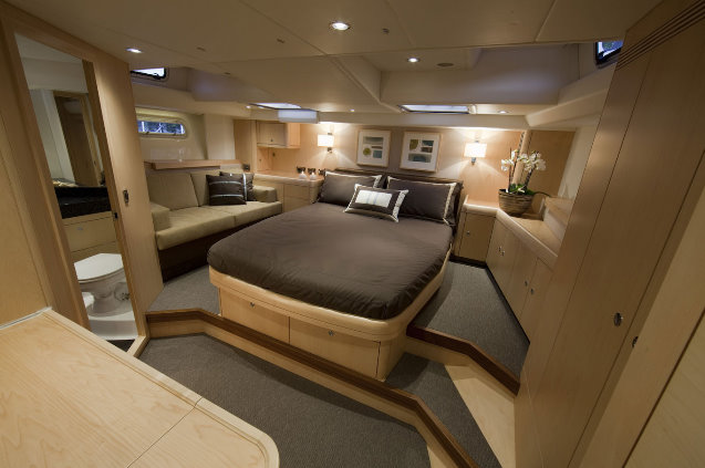 Oyster 625 luxury yacht Blue Jeannie Interior