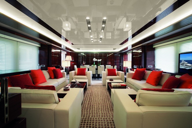 The luxury motor yacht Domani Main salon