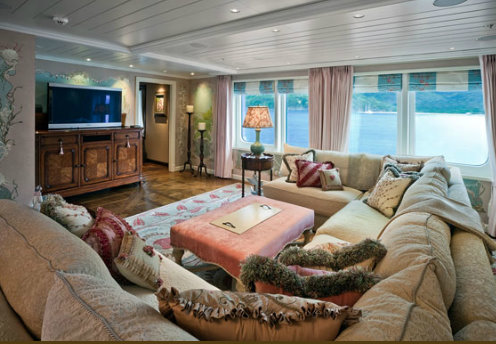 The luxury yacht Polar Star Saloon