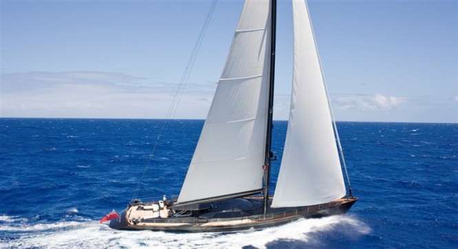 37.1m luxury charter yacht MOONBIRD