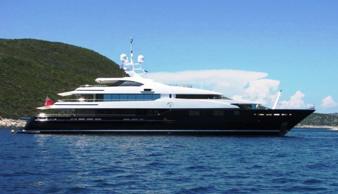 60m charter yacht CLOUD 9