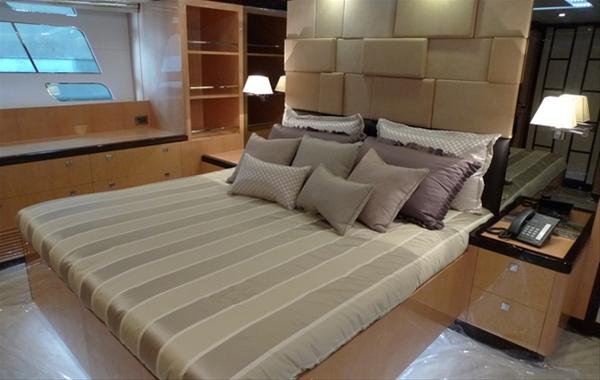 Full comfort aboard the 27.3m luxury yacht Virginia by Horizon Yachts