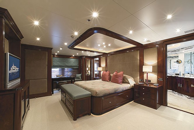 KIMBERLY II yacht - Master Cabin