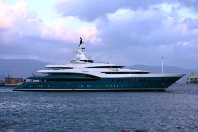 Luxury yacht SUNRAYS