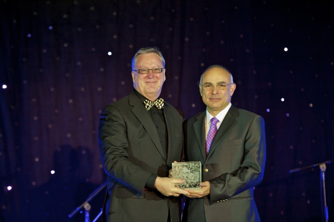Mr  Mohammed Shamaa the President of AMIA (right) Michael Horrigan CEO for Mourjan Marinas IGY (left)