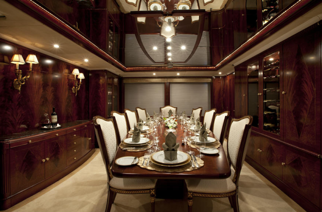 Noble House charter yacht - Dining - Photo by Ming Nomchong and Luke Henkel