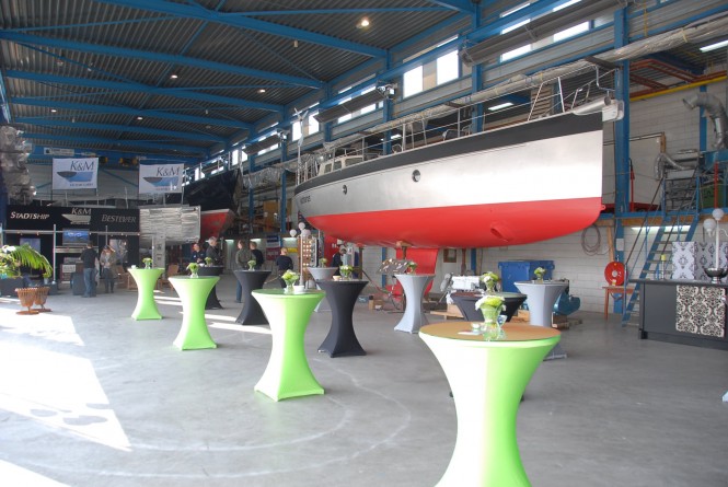 One of the halls at K&M Yachtbuilders´ shipyard One of the halls at K&M Yachtbuilders´ shipyard