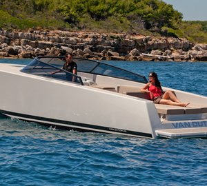 VanDutch 30 Yacht Tender: Purity and Balance