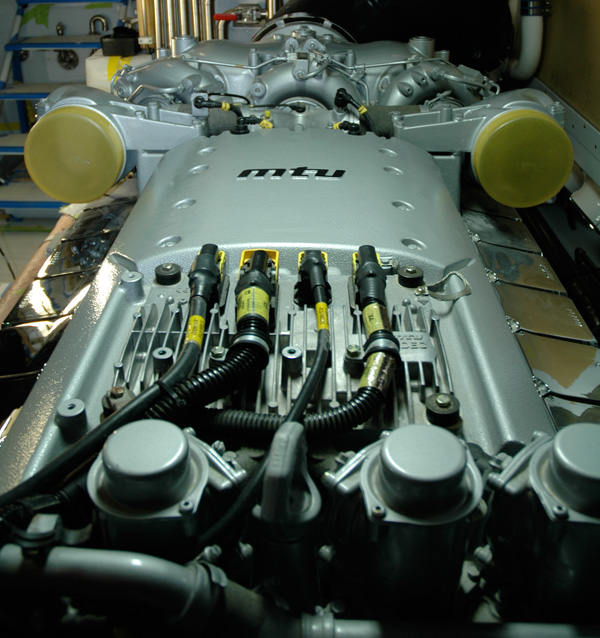 Luxury yacht Satu Engine
