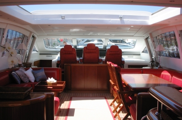 motor yacht SOAN -  Salon