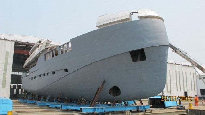 Green Voyager superyacht - front view