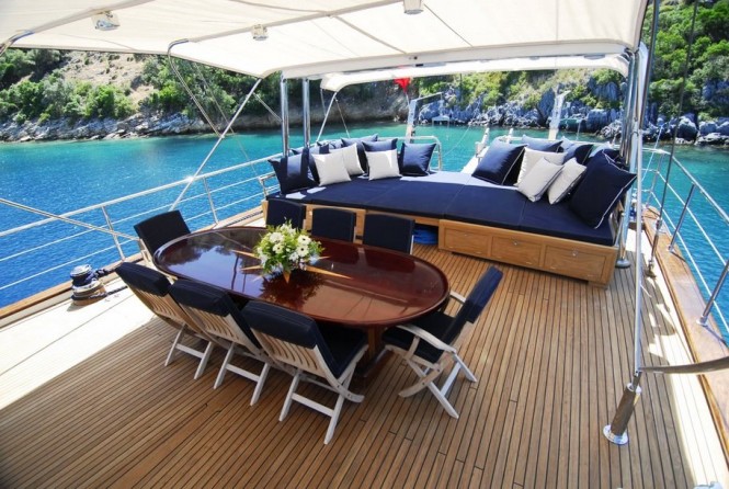 Luxury gulet SEA COMET -  Aft Deck Dining
