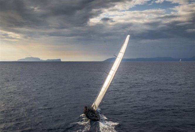 Luxury yacht Jethou sails towards the finish line in Capri Photo by RolexKurt Arrigo
