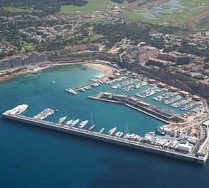 FIPA GROUP meets Philippe Starck at Mallorca´s superyacht marina Port Adriano